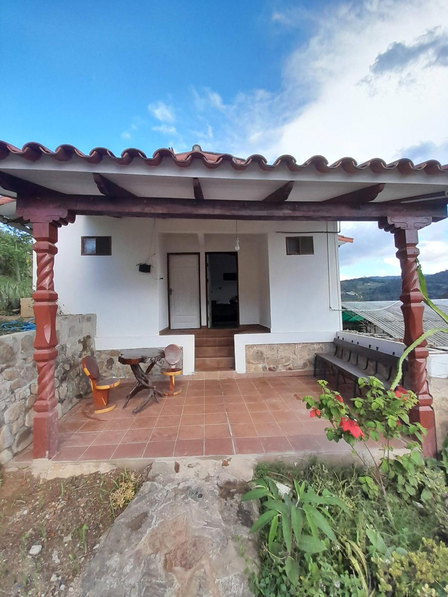 Fonda Amboro Hotel Samaipata Bagian luar foto